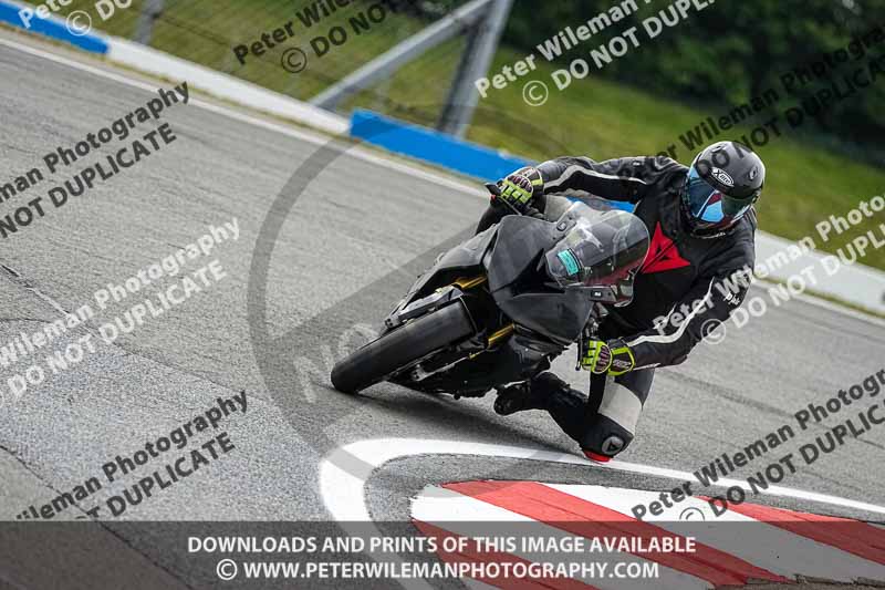 donington no limits trackday;donington park photographs;donington trackday photographs;no limits trackdays;peter wileman photography;trackday digital images;trackday photos